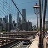 View on Manhattan from Brooklyn Bridge van Tim Groeneveld