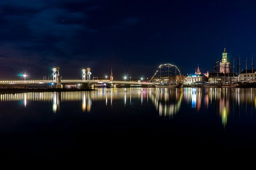 Night Pictures of the historical city Kampen, Overijssel. by Fotografiecor .nl