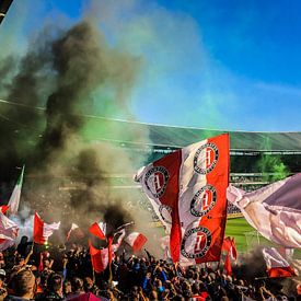 Feyenoord-Atmosphäre im Kuip von Peter Lodder