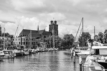 Uitzicht op de Grote Kerk in Dordrecht van Nicolette Vermeulen