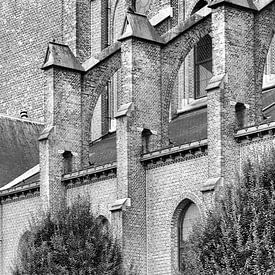 Heilig Hartkerk  Turnhout België - detail in zwart-wit van Marianne van der Zee