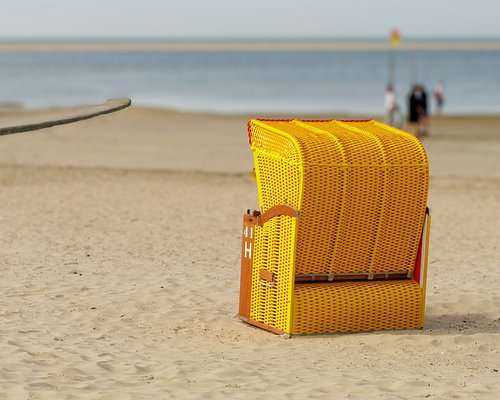 Borkum yellow beach chair