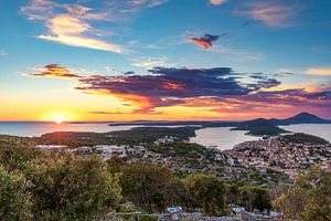 Sonnenuntergang über der Insel Losinj
