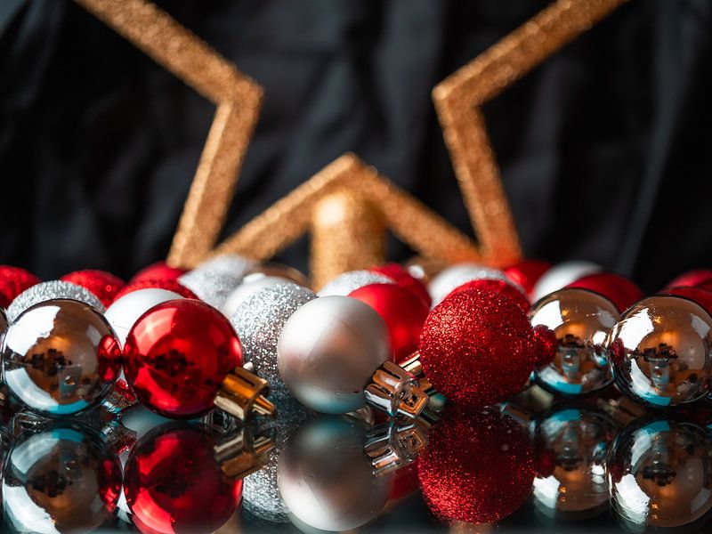 Boules et étoile de Noël par Mustafa Kurnaz