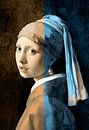 Girl with Pearl Earring – The Split Colours Edition von Marja van den Hurk Miniaturansicht