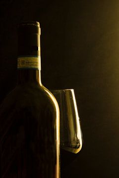 Wijnfles en wijnglas van SO fotografie