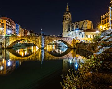 Bilbao by night van Goos den Biesen
