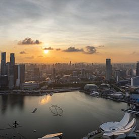 Sonnenuntergang in Singapur von Jordy Blokland