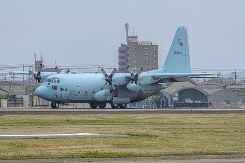 Japanse Lockheed C-130H Hercules.