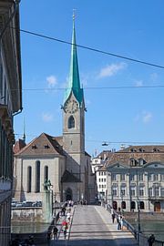 Zürich - Münsterbrücke und Kirche Fraumünster