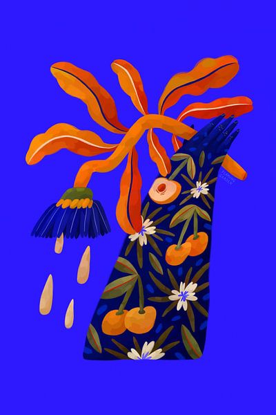 Hand met bloemen van Flaming Garden by The Artcircle