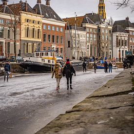 Winter auf den Grachten in Groningen, die Niederlande von Vincent Alkema
