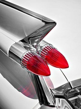 Amerikaanse klassieke auto Sedan Deville 1959 Staartvin abstract van Beate Gube