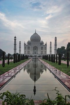 Taj Mahal in spiegeling van Lydia van Wingerden