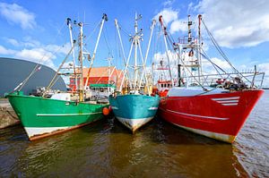 Vissersschepen in de haven van Zoutkamp van Sjoerd van der Wal Fotografie