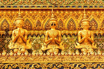 Detail of golden buddha van Ilya Korzelius