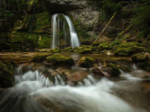 Cascades des Combes dans le Jura français