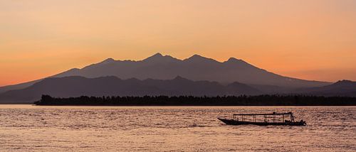 Dageraad boven Lombok
