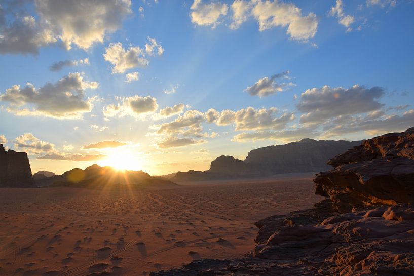 Zonsondergang in woestijn par Petra Kooiman