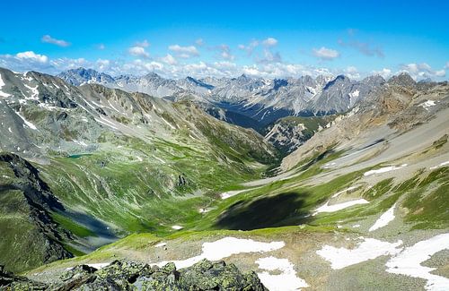 Adembenemende Alpenlandschappen: majestueuze bergtoppen, heldere meren en pure natuurmomenten - tijdloze motieven van de bergwereld.