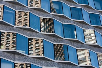 Zig-zag pattern in a facade by Jim van Iterson