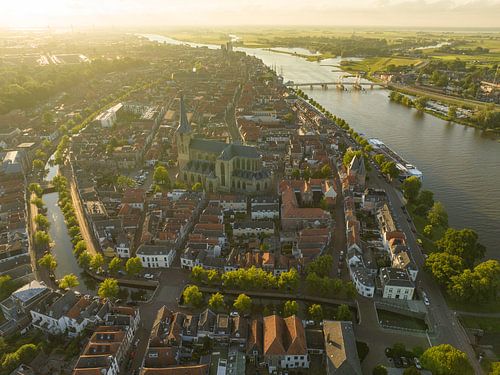 Kampen panorama van boven tijdens zonsondergang