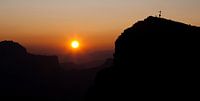 Warme zonsondergang in de Dolomieten