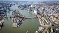 Rotterdam vanuit de lucht, met zijn prachtige architectuur en historie.