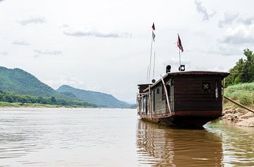 Laos, Luang Prabang, boot van Eline Willekens
