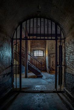 Stairwell in an abandoned prison by shoott photography