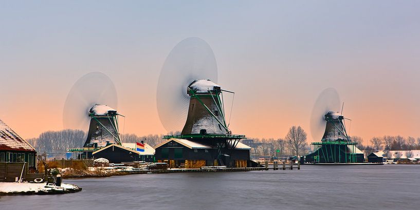 The Zaanse Schans in winter by Henk Meijer Photography