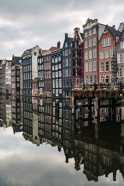 Damrak Amsterdam by Lorena Cirstea