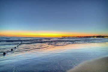 Zonsopgang op Cabarete Beach van Roith Fotografie