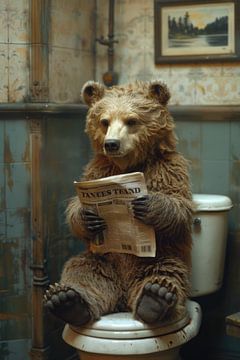 Majestueuze beer leest krant in vintage badkamer van Felix Brönnimann