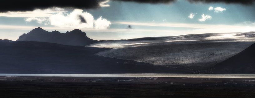 berg op ijsland van Frank Kanters
