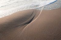 Subtiele vormen op het strand