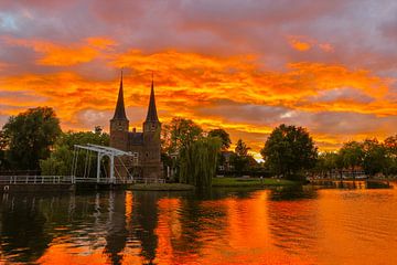 Zonsondergang Oostpoort Delft van Mart Beeftink