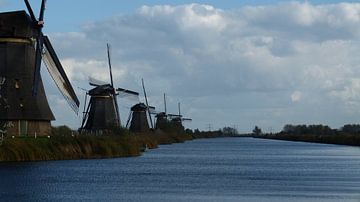 Windmills Kinderdijk sur Gijs van Veldhuizen