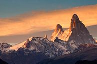 Fitz Roy Mountain during sunrise by Ellen van Drunen thumbnail