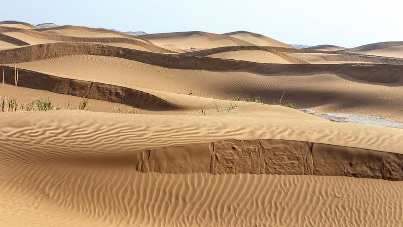Badain Jaran woestijn (China) by Paul Roholl