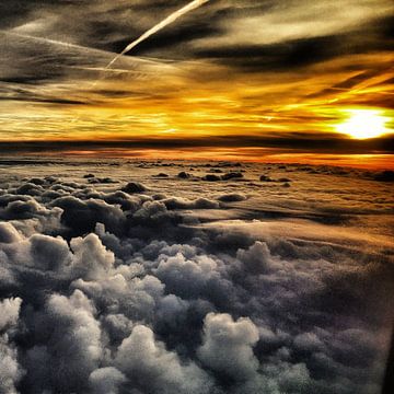Boven de wolken