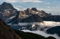 Über den Wolken in den Dolomiten von Roy Poots Miniaturansicht