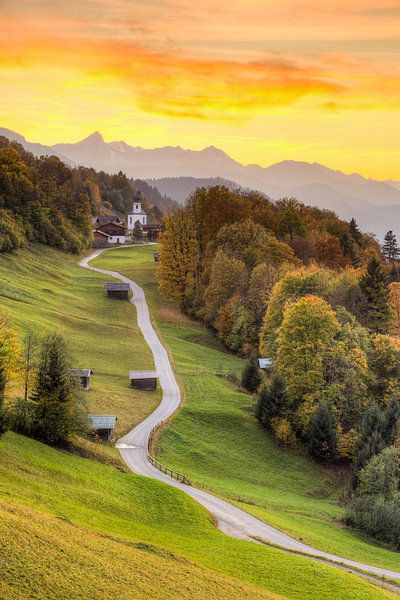 Herbst in Wamberg in Bayern von Michael Valjak