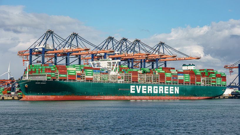 Containerschiff Ever Greet von Evergreen. von Jaap van den Berg