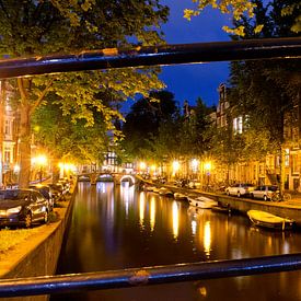 Gracht bij nacht, Amsterdam van Martien Janssen