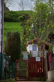 Garden gate, access to higher cottage and hillside by Ton Van Zeijl