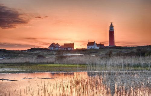 Sonnenuntergang Leuchtturm von Texel.
