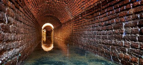 The old city sewer Hoorn by Hans Albers