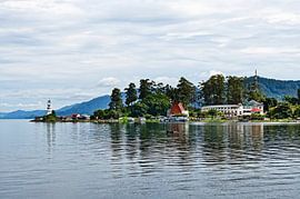 Ein glücklicher Ausweg am Ufer von Parapat von Frank Photos