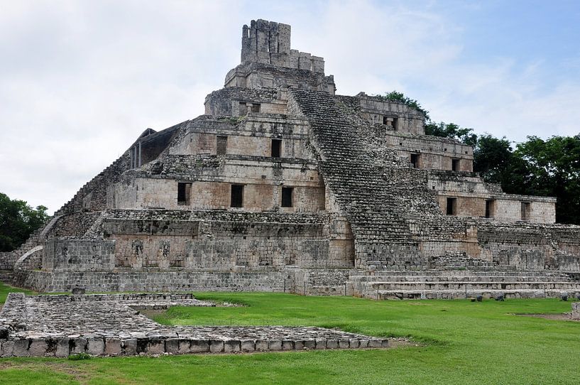 Pyramid of the Five Floors, the soul of the ancient city of Edzná by Frank Photos